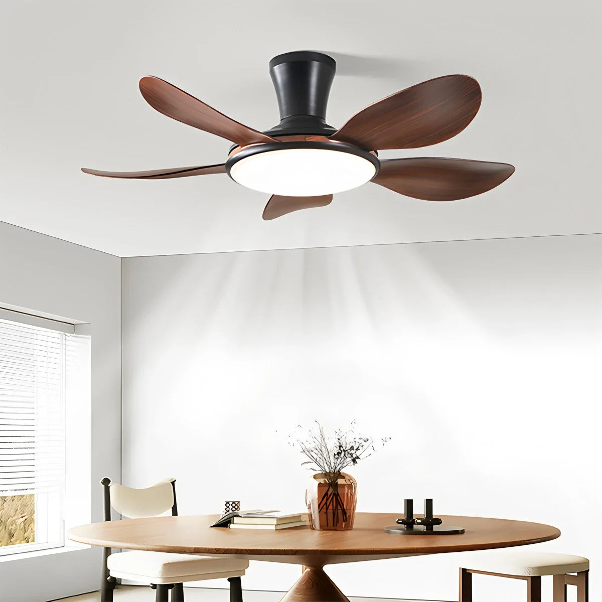 Leise ferngesteuerte LED-Deckenleuchte mit Ventilator