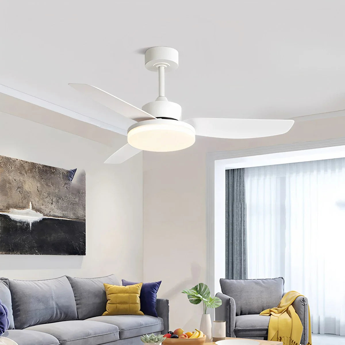 Weiße Deckenventilatorlampe mit Fernbedienung