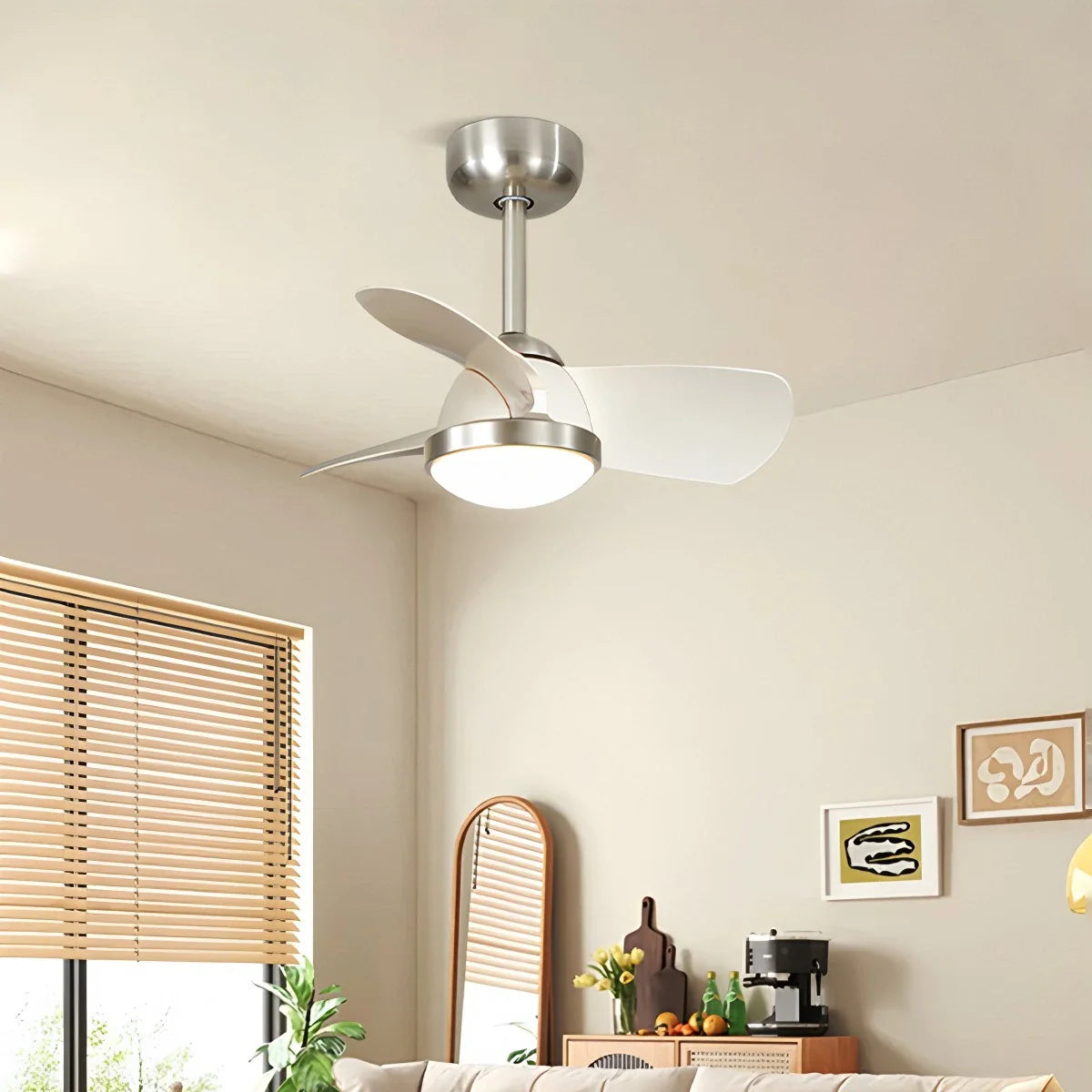Einfache Deckenventilatorlampe für Kinderzimmer