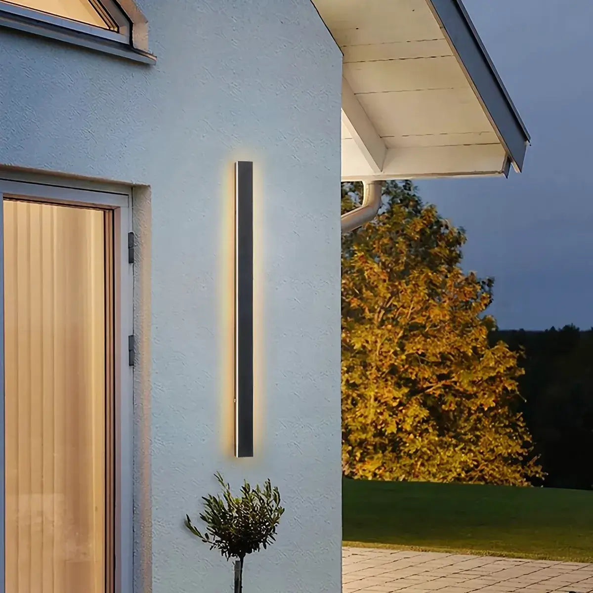 Outdoor Wall Lamp