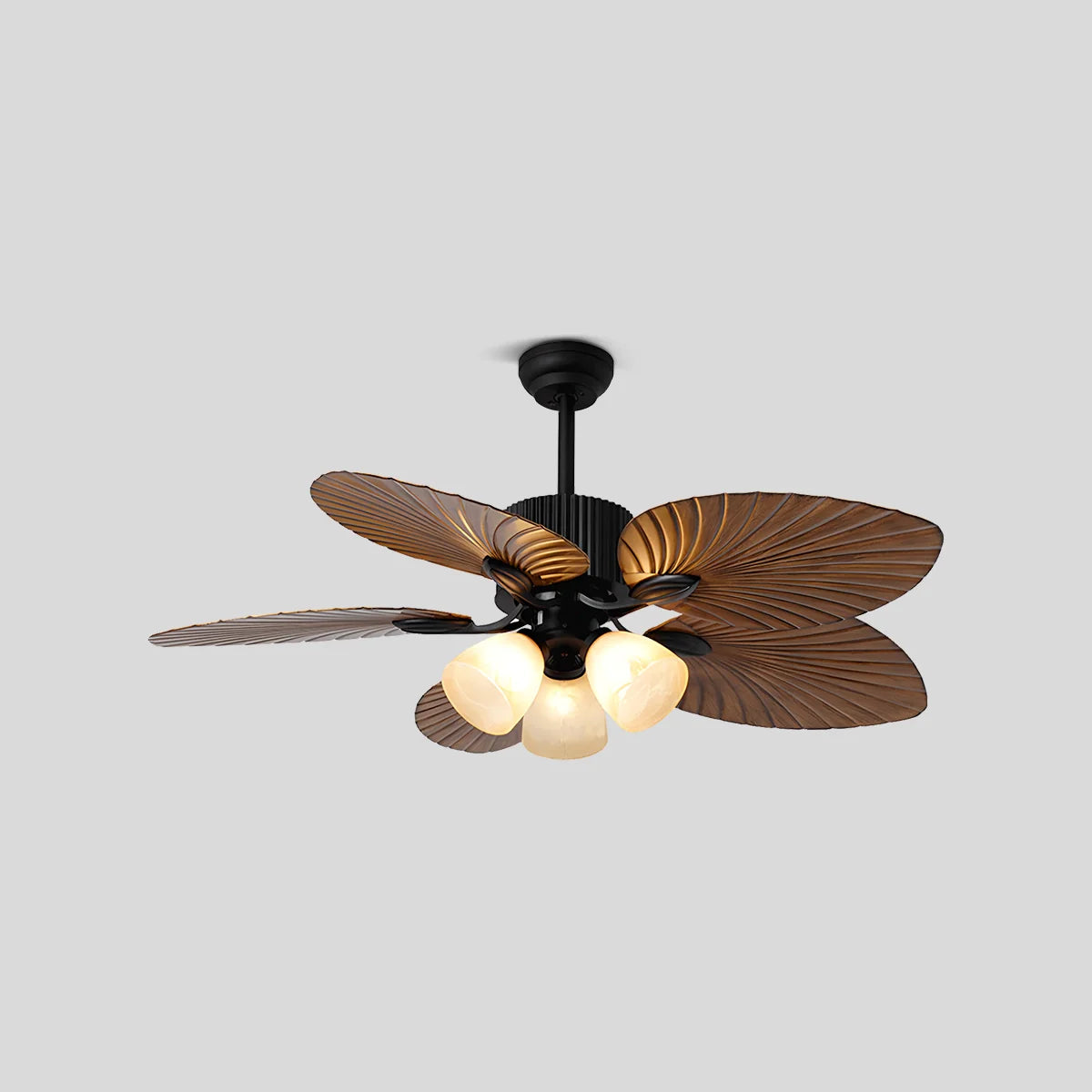 Deckenventilator mit Beleuchtung und tropischen Palmblattflügeln