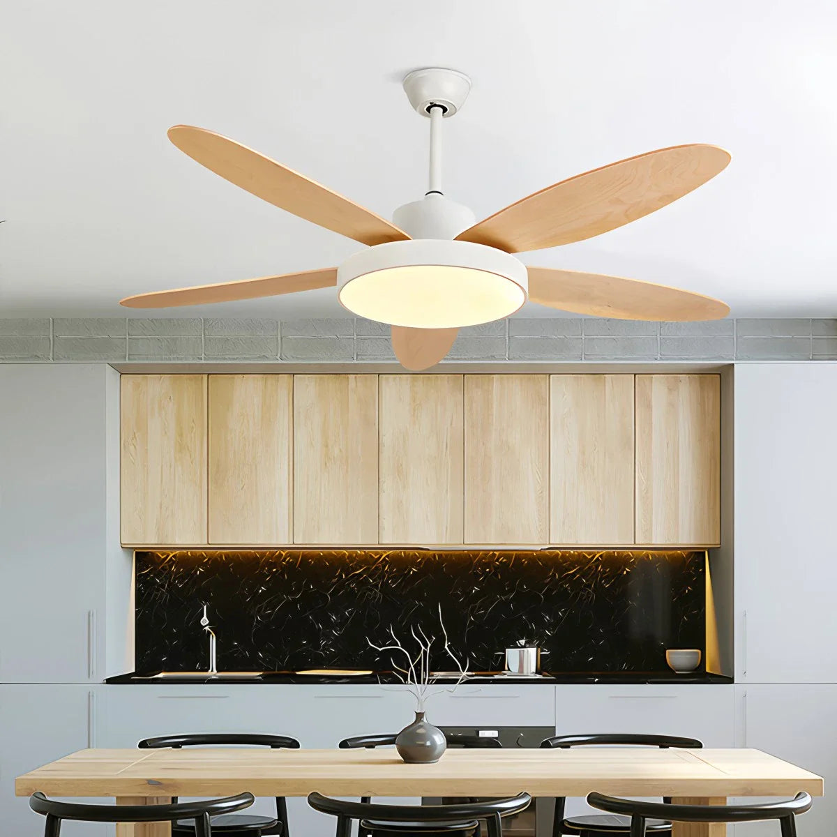 5-flammige moderne Deckenventilatorlampe für Wohnzimmer
