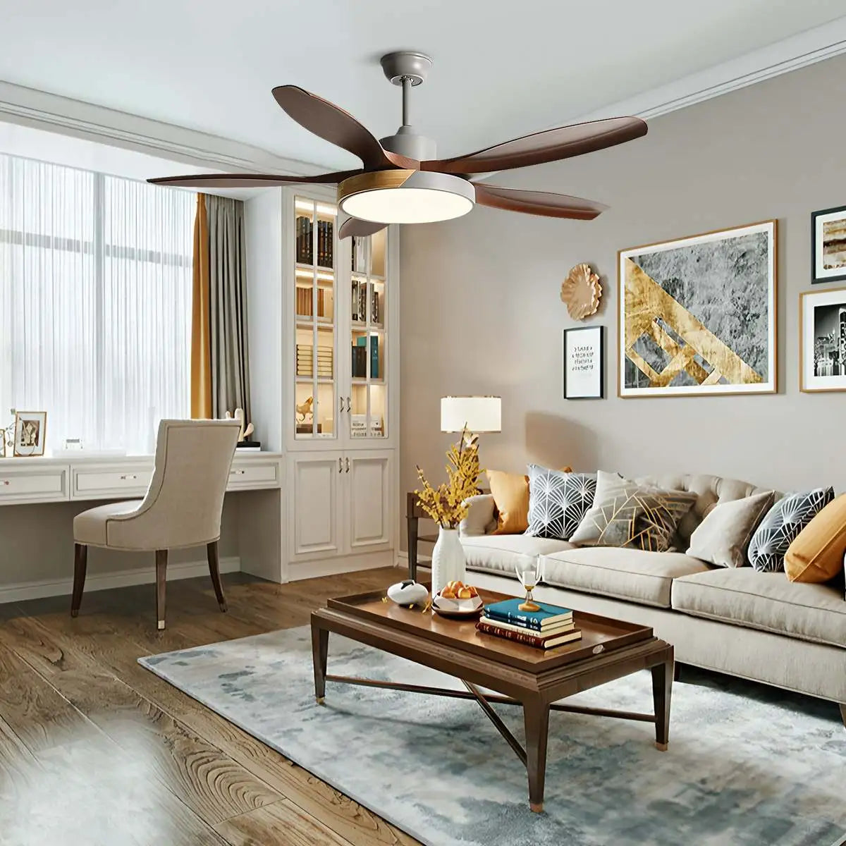 Deckenventilator mit Beleuchtung im skandinavischen Wohnzimmer-Stil