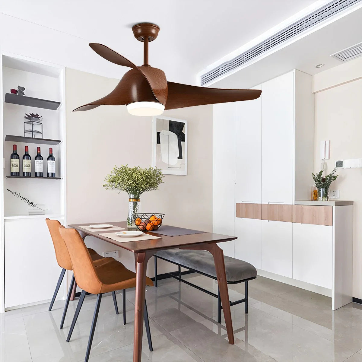Propeller-Deckenventilatorleuchte für das Esszimmer