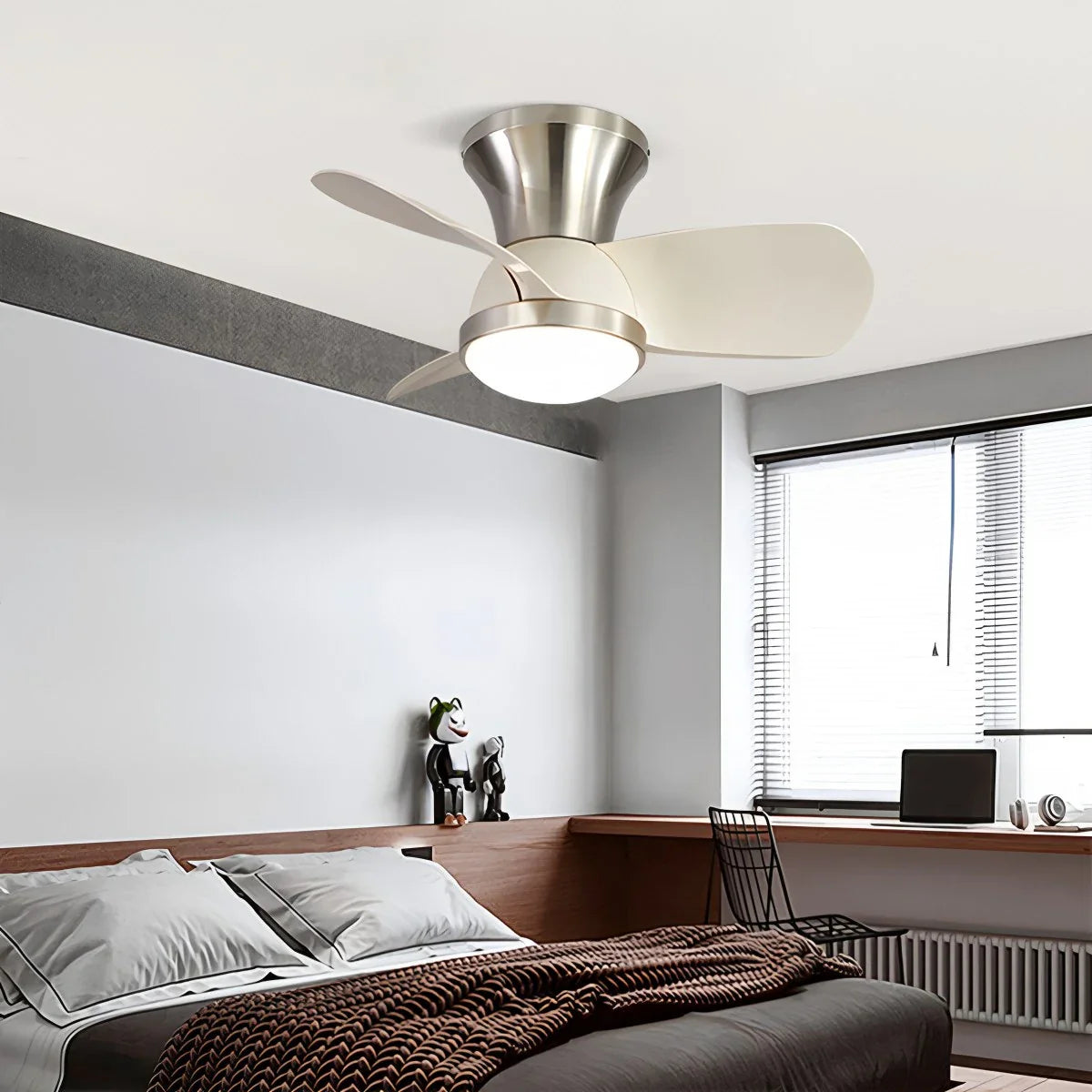 Einfache Deckenventilatorlampe für Kinderzimmer