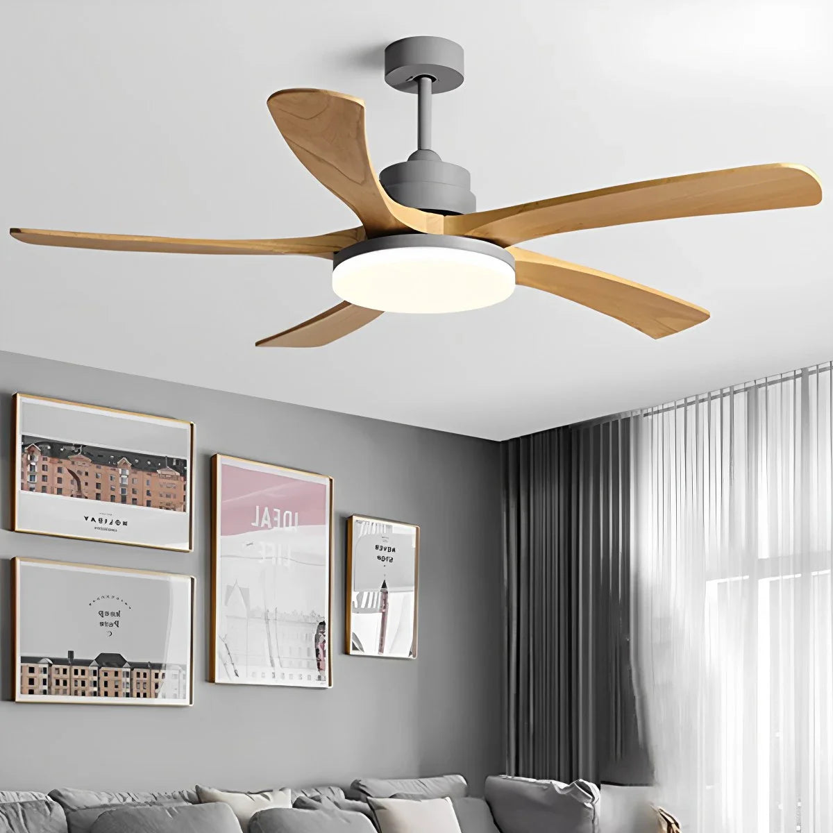 Deckenventilatorleuchte aus Holz für starke Winde