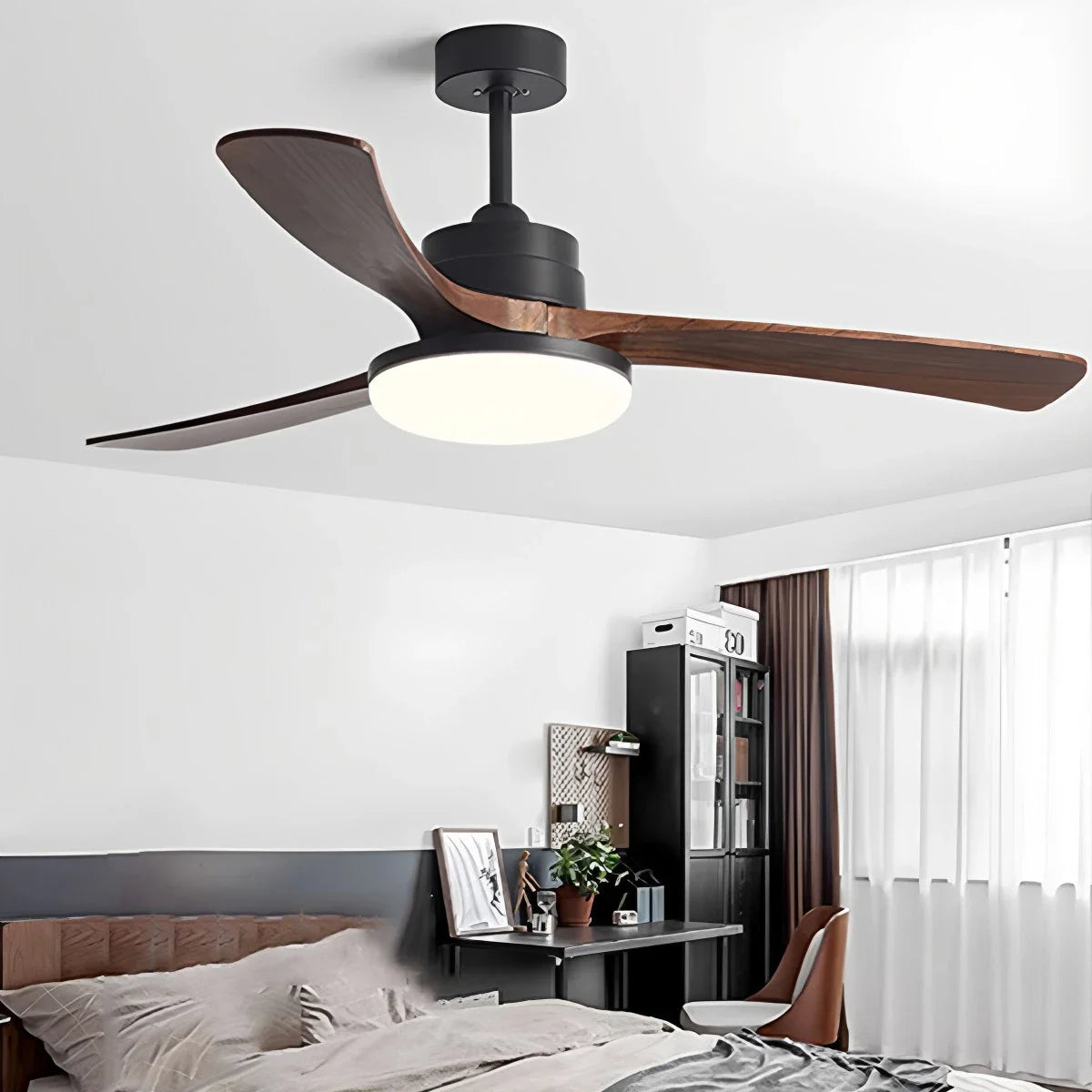 Deckenventilatorleuchte aus Holz für starke Winde