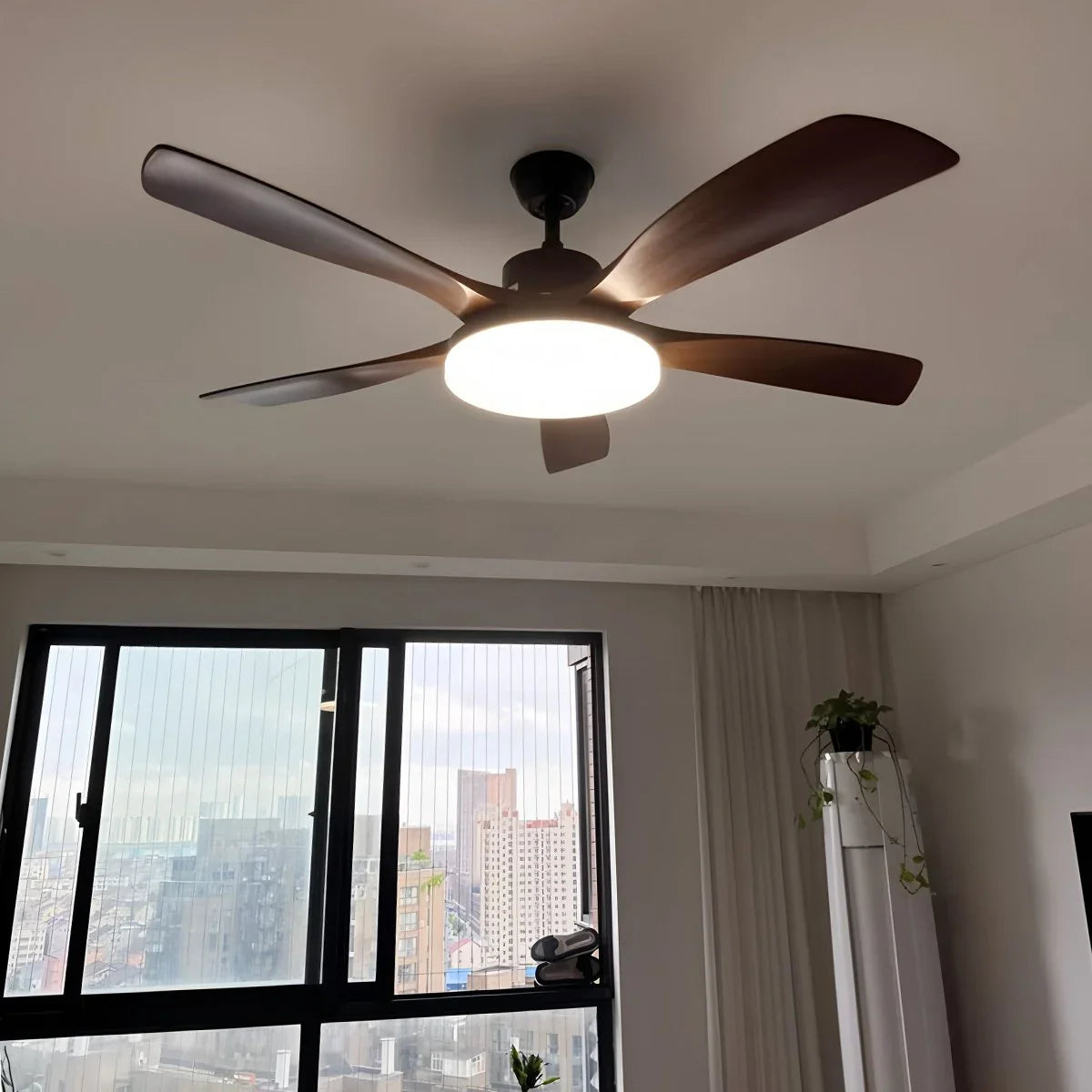 Wohnzimmer Deckenventilator Minimalistisch mit Beleuchtung
