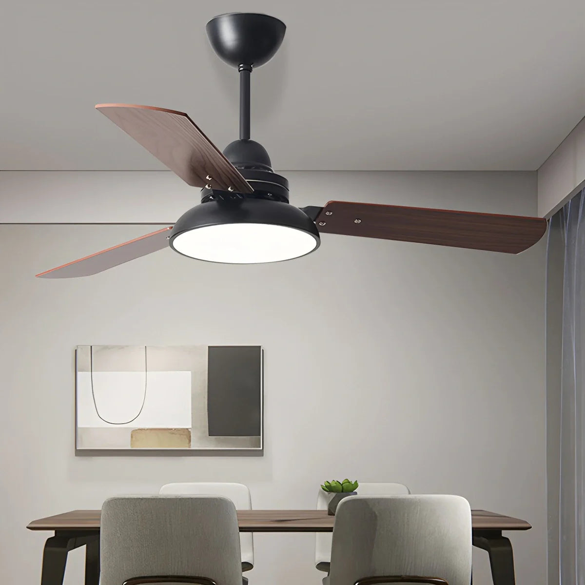 Moderne minimalistische Deckenleuchte mit dreiflügeligem Ventilator