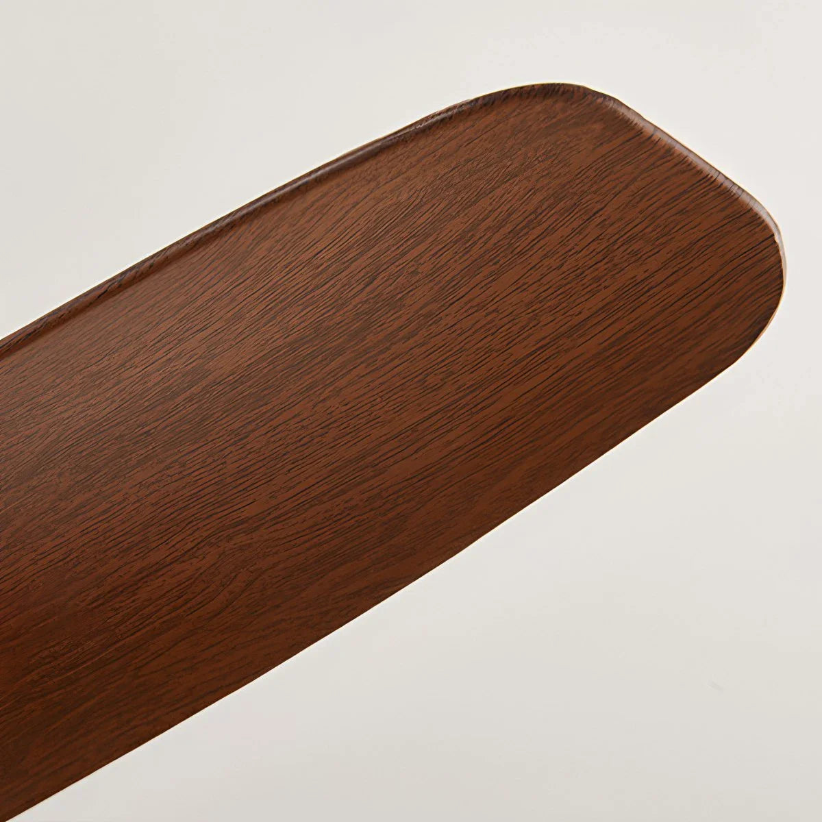 Propeller-Deckenventilatorleuchte für das Esszimmer