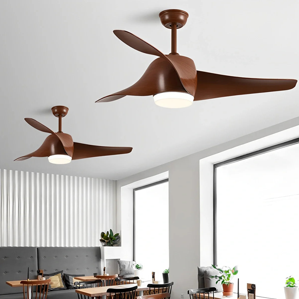 Propeller-Deckenventilatorleuchte für das Esszimmer