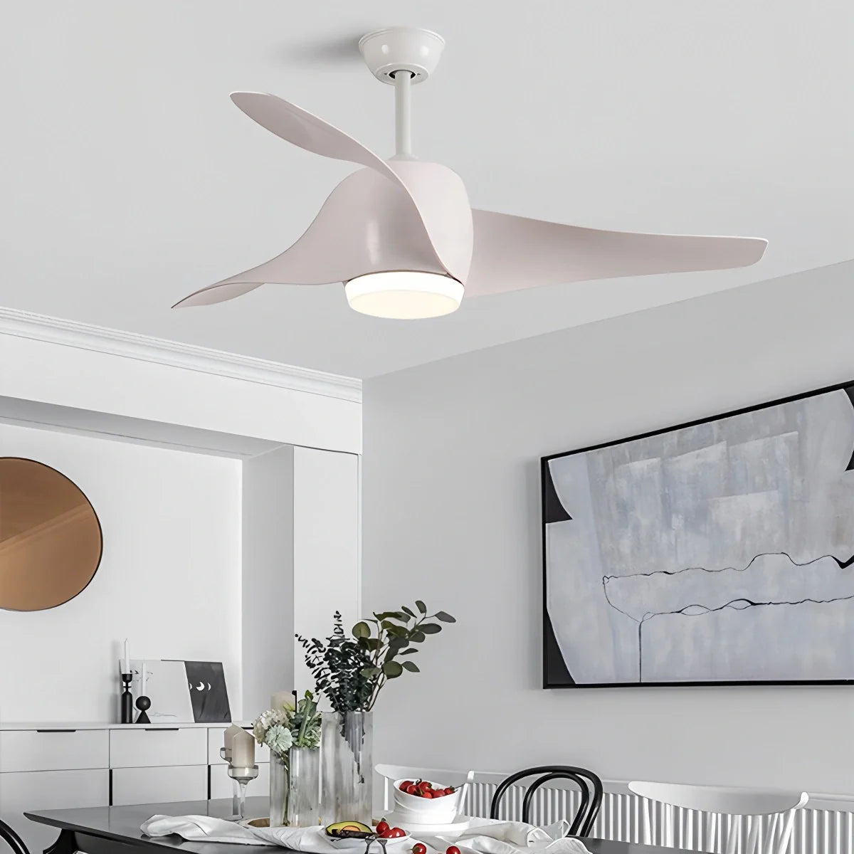 Propeller-Deckenventilatorleuchte für das Esszimmer