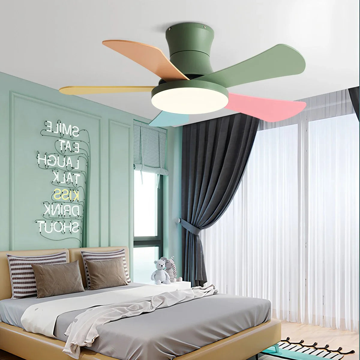 Skandi-Deckenventilator mit Licht, flaches Modell