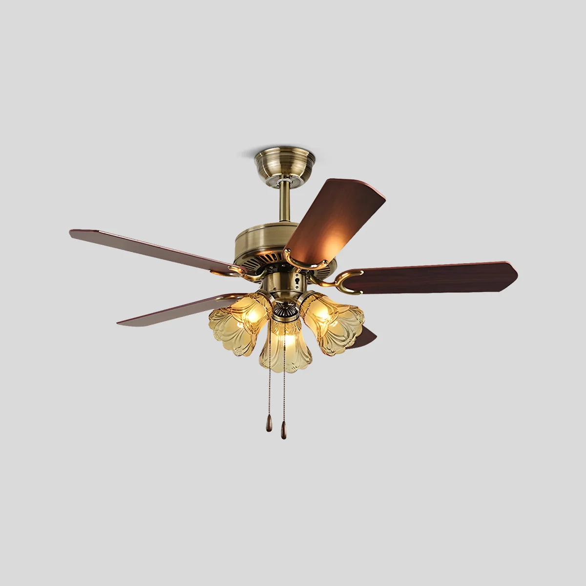Vintage Deckenventilator mit Beleuchtung für das Esszimmer