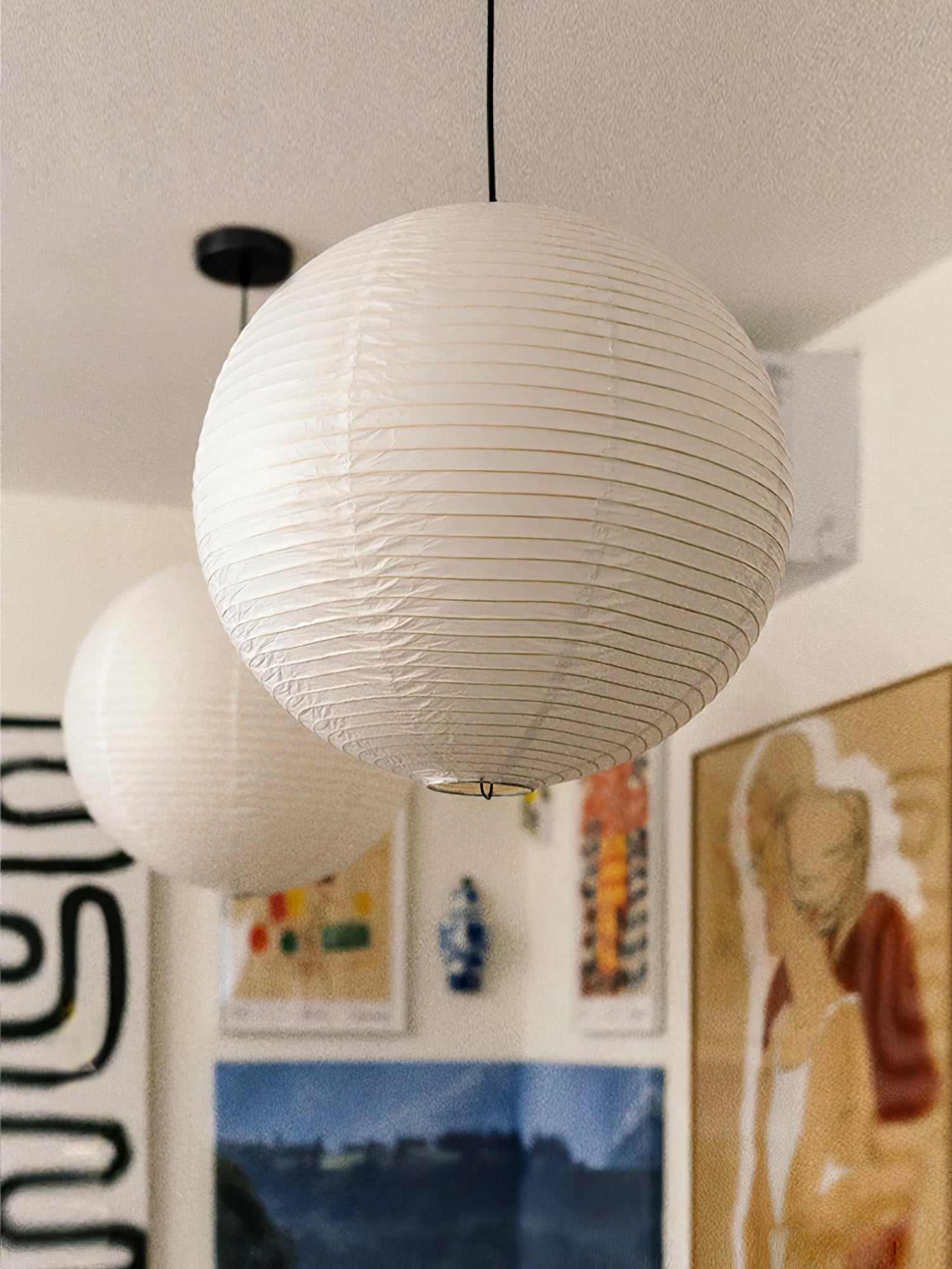 Akari Hängeleuchte rund (weißes Kabel)