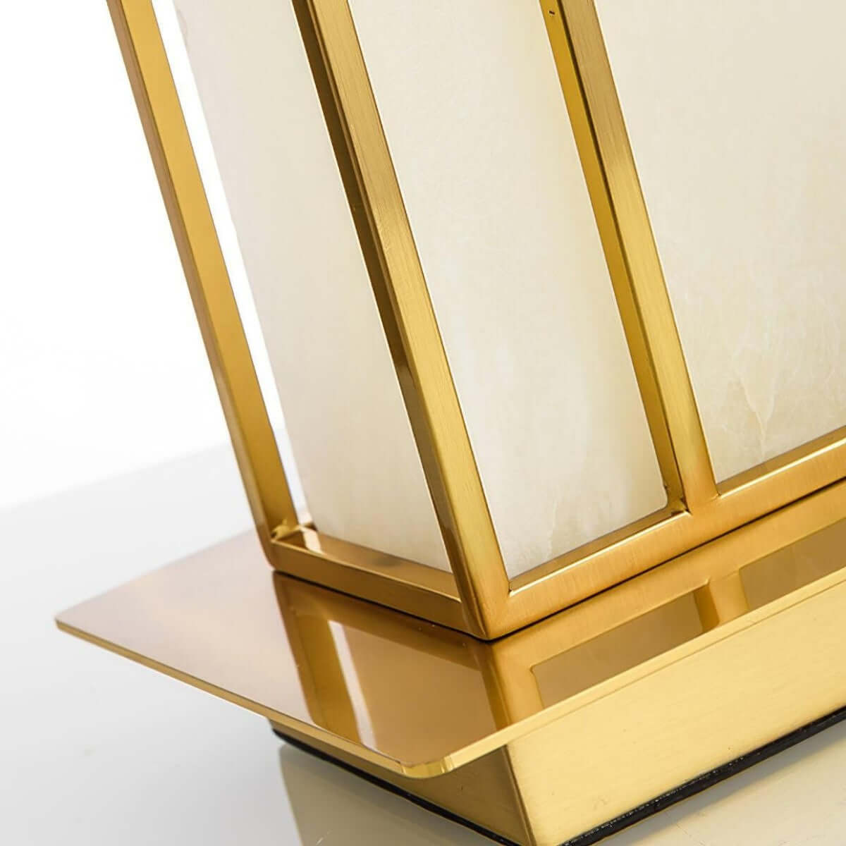 Livon Table Lamp