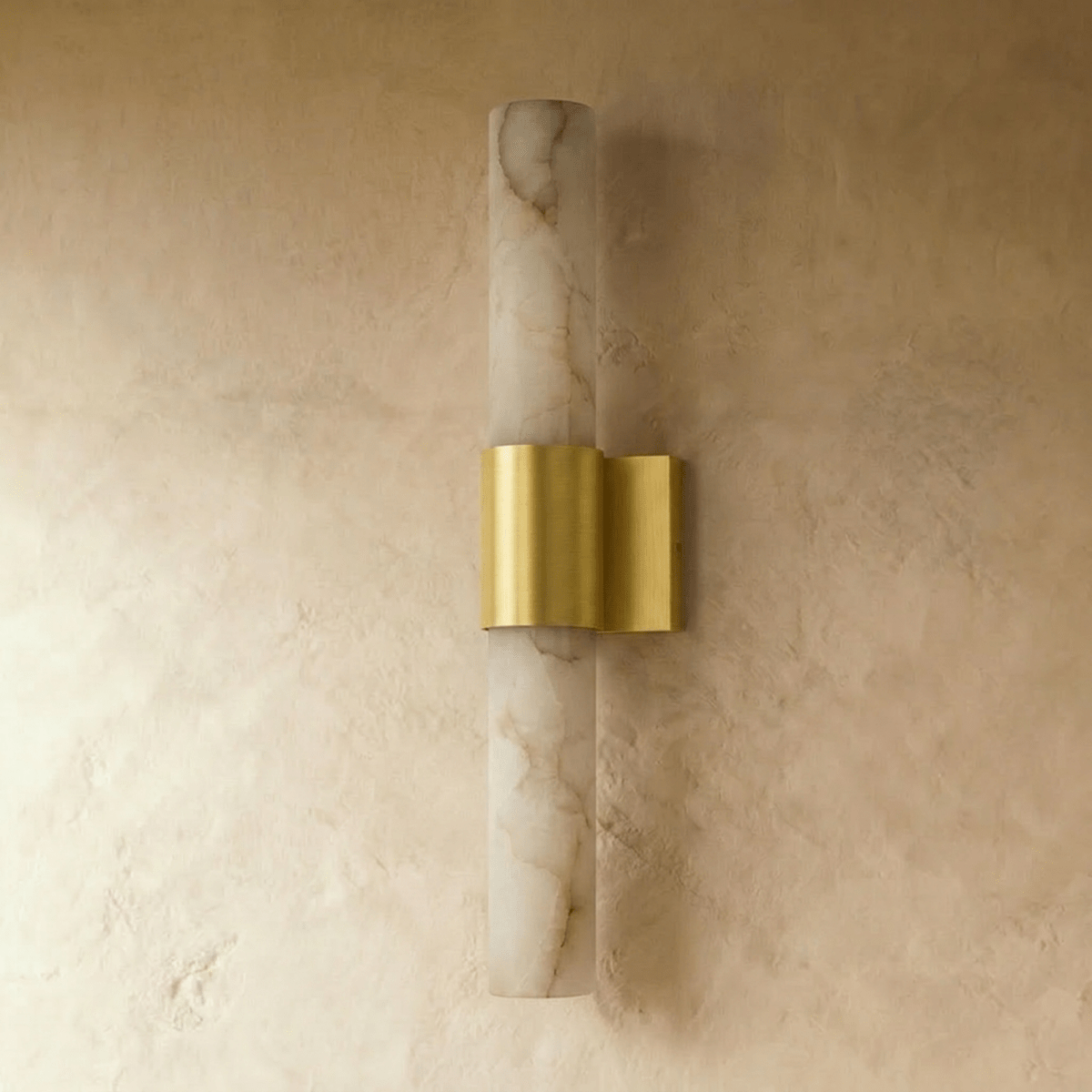 Alabaster-Wandleuchte "Cutar"
