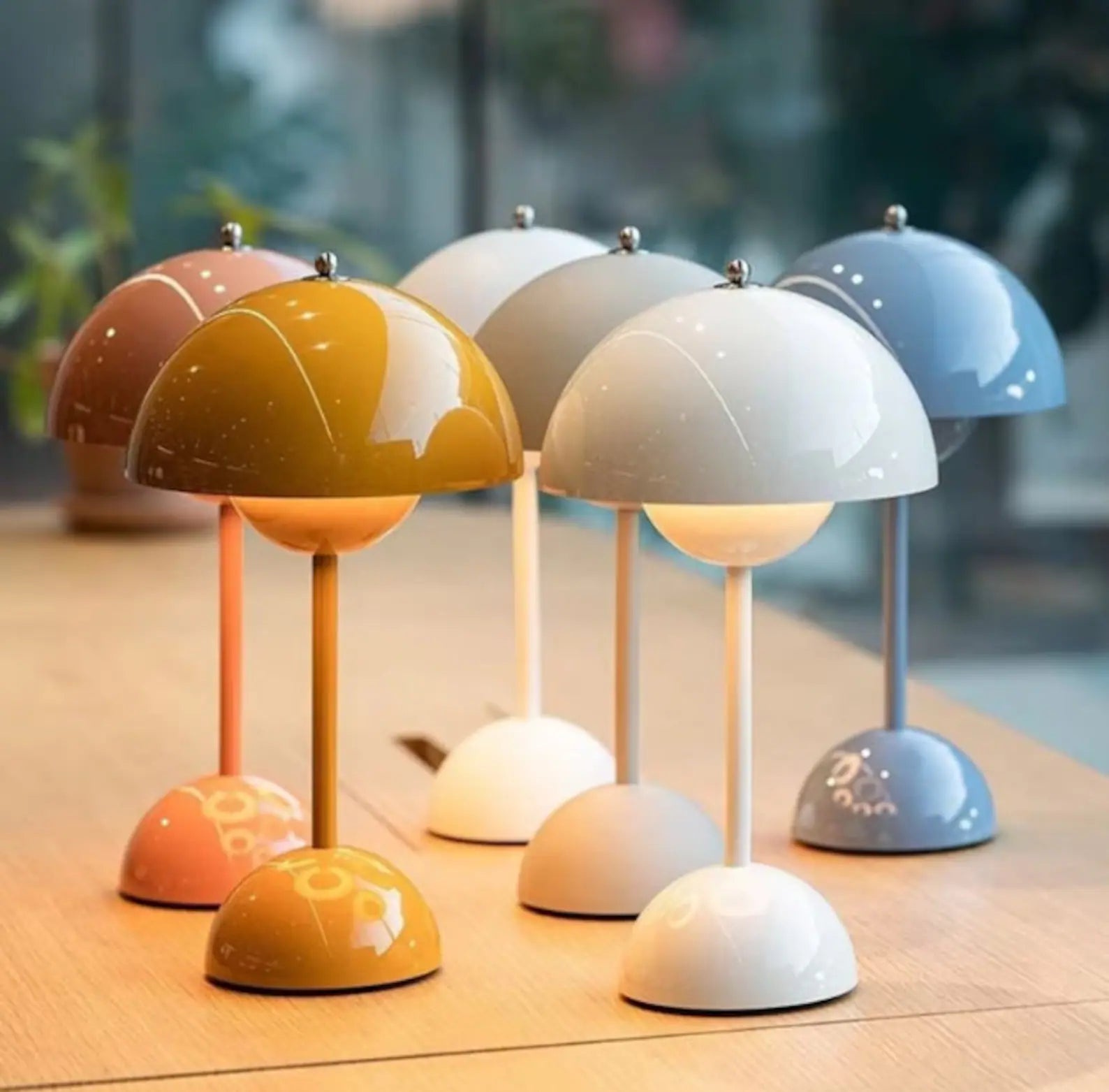 Modern Cordless Dome Table Lamp